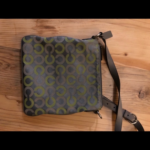 Coach crossbody - Picture 2 of 3